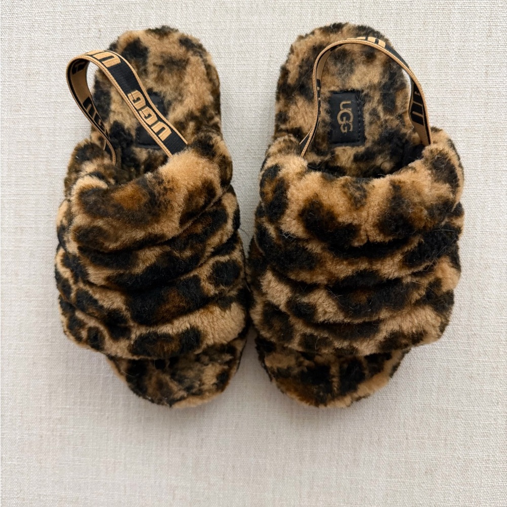 UGG Kids Leopard Faux-Fur Slingback Slides in Brown and Black